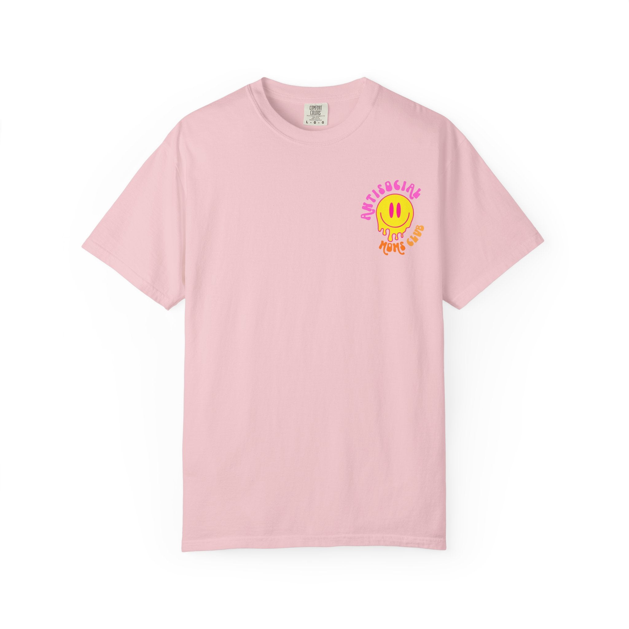 Anti Social Moms Club T-Shirt — Retro Smiley Graphic Tee for Cool Moms