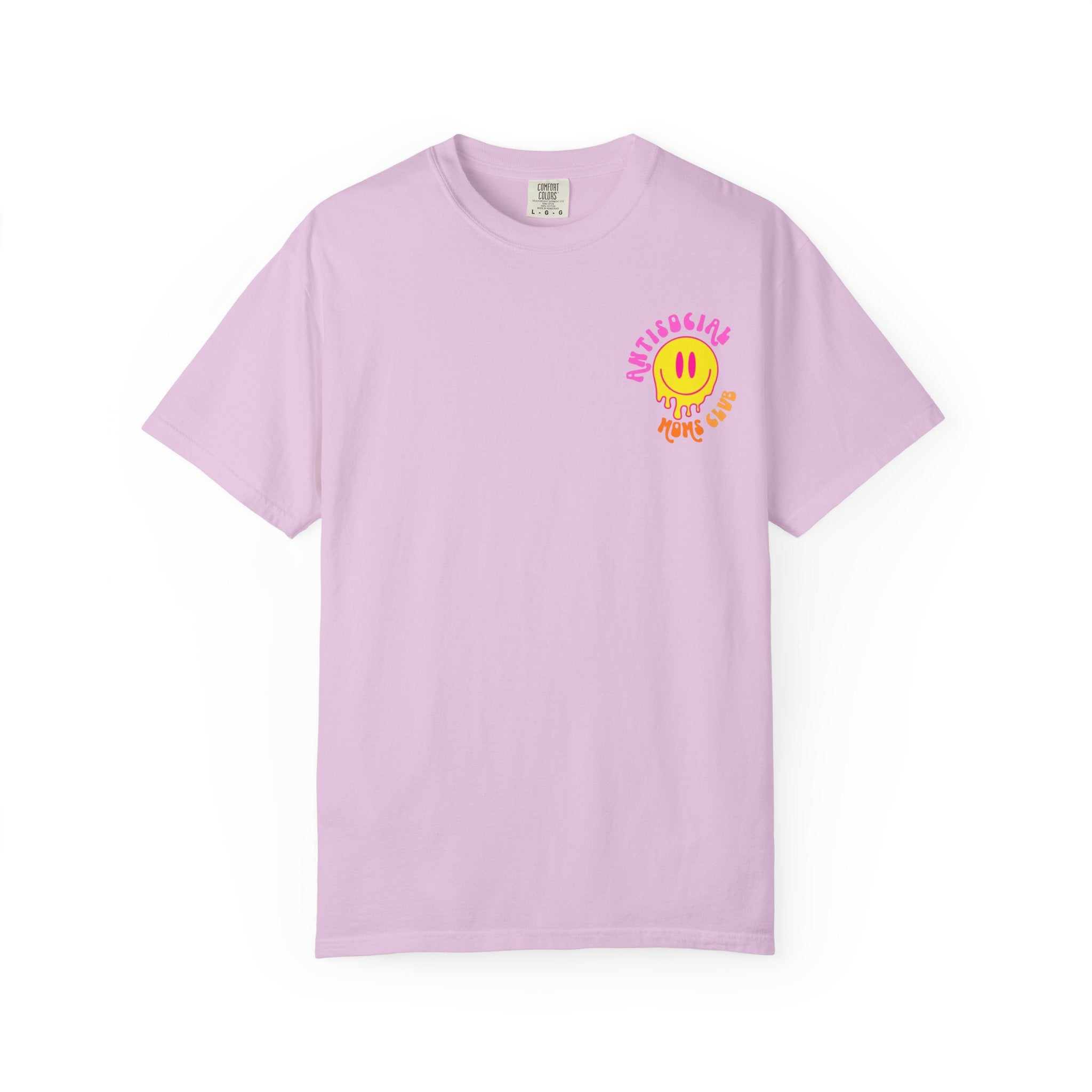 Anti Social Moms Club T-Shirt — Retro Smiley Graphic Tee for Cool Moms