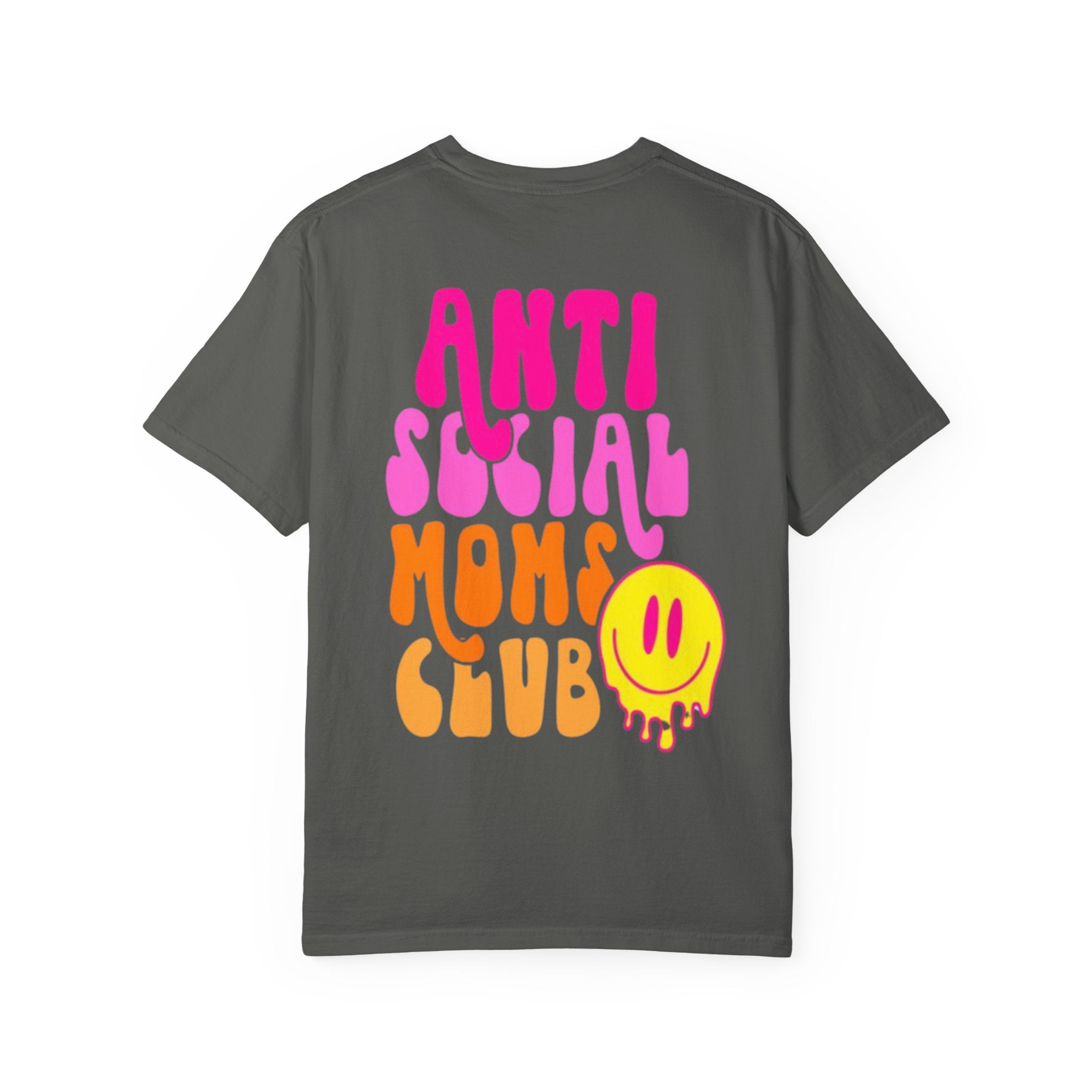 Anti Social Moms Club T-Shirt — Retro Smiley Graphic Tee for Cool Moms