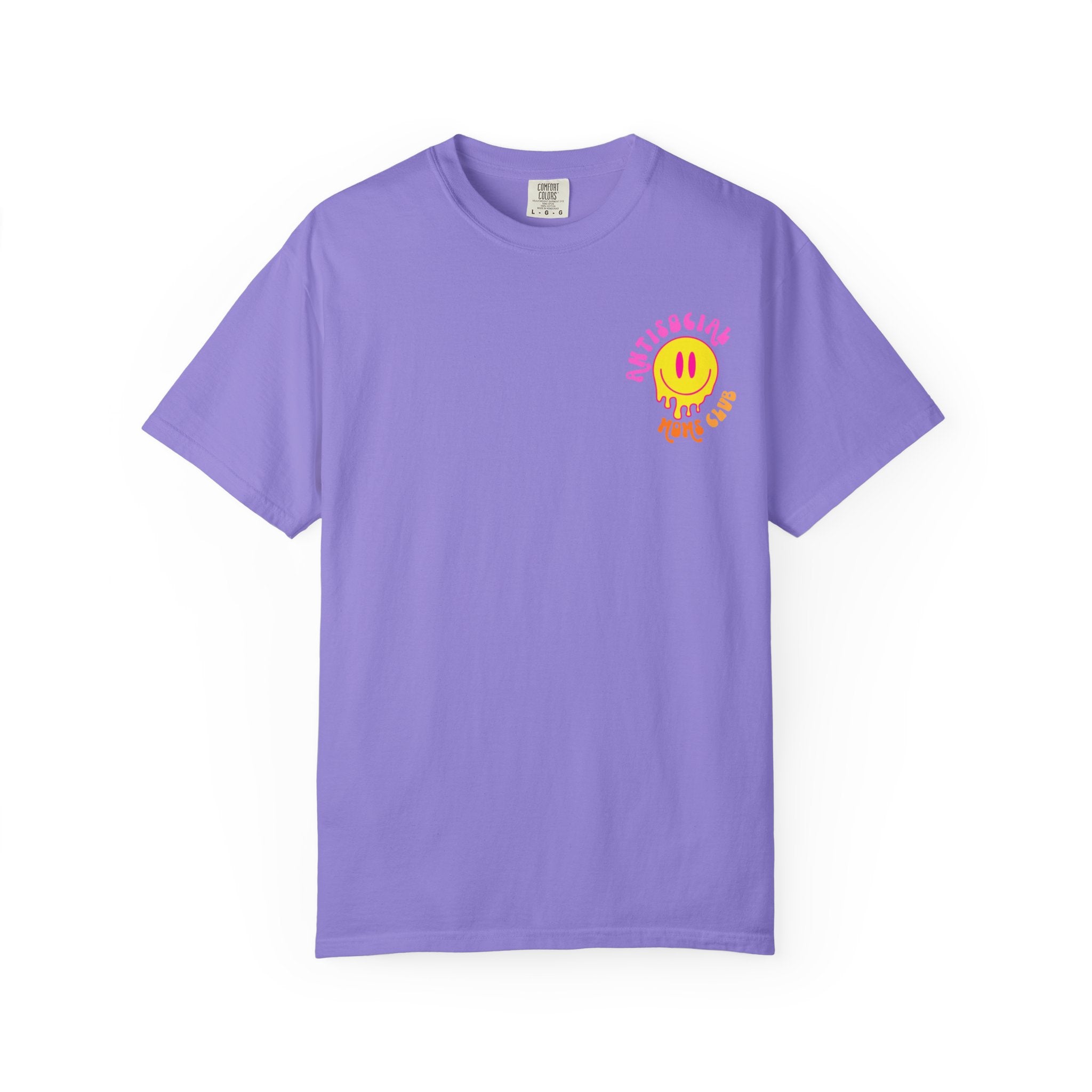 Anti Social Moms Club T-Shirt — Retro Smiley Graphic Tee for Cool Moms
