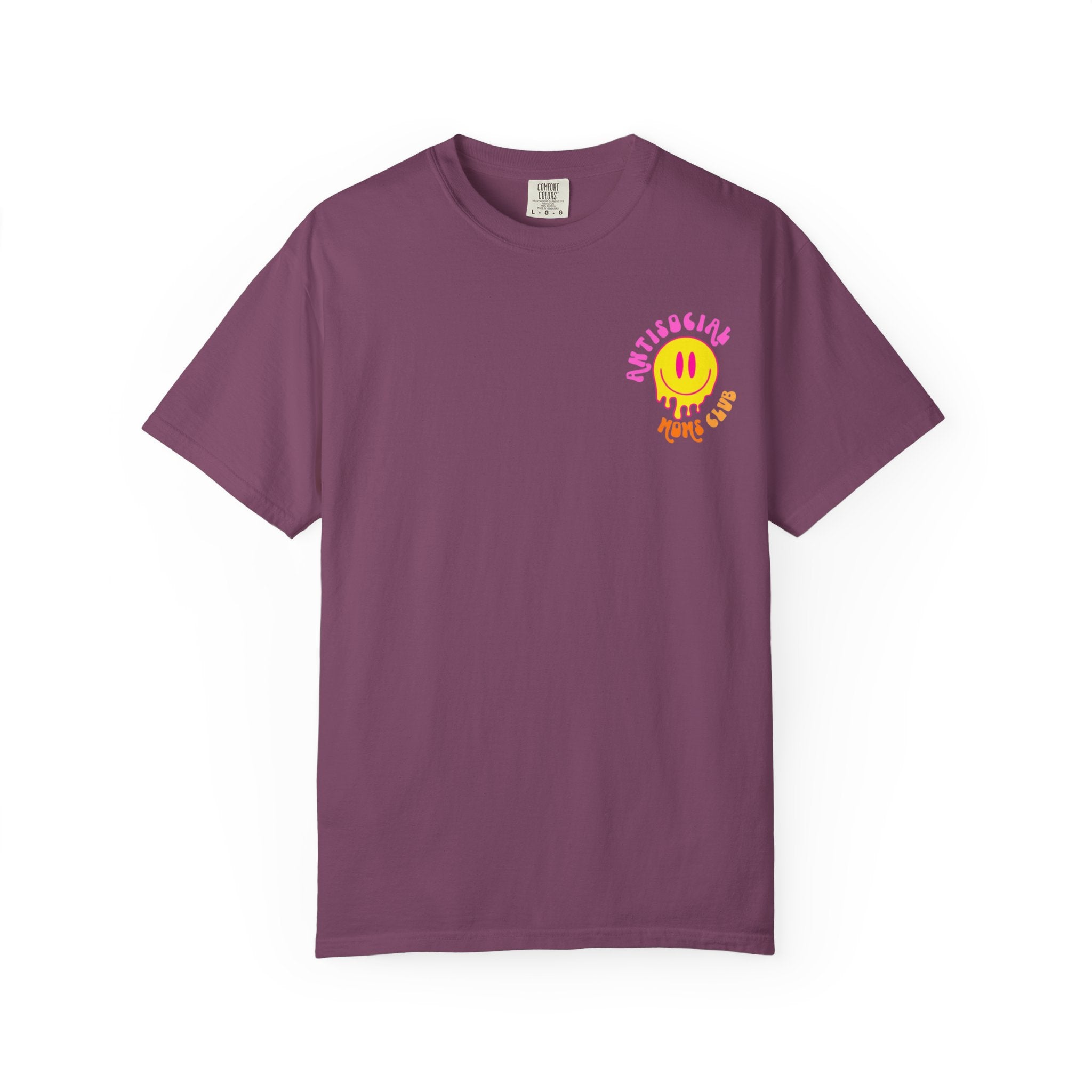 Anti Social Moms Club T-Shirt — Retro Smiley Graphic Tee for Cool Moms